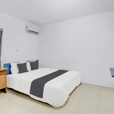 Hotel O Airport Guesthouse Hotels near Maerokoco Semarang