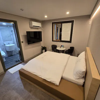 ซังบง ลิเบรา โฮเทล โรงแรมใกล้สถานีรถไฟซังบอง