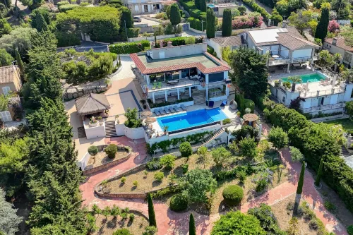 Villa Rental in Sanary-sur-Mer – Pool and Garden - Villas