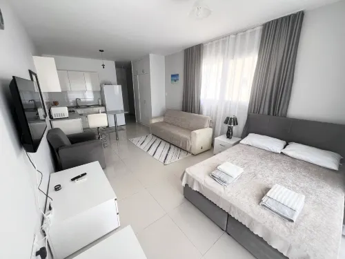 Alexius Pool Apartments Hotel di Yeni Bogazici
