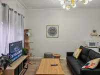 Humble Abode near Station, Costco, Eastland Hotels in Mitcham