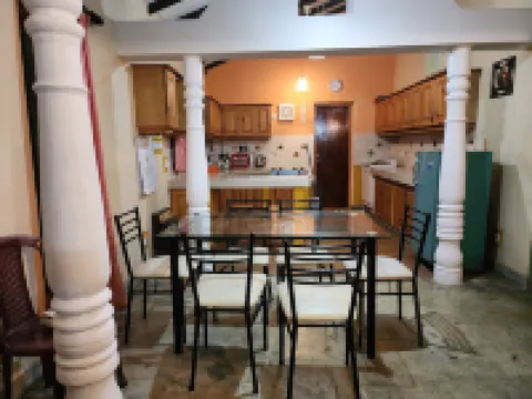 Marakolliya Stay, 2BR Residential Holiday Bungalow