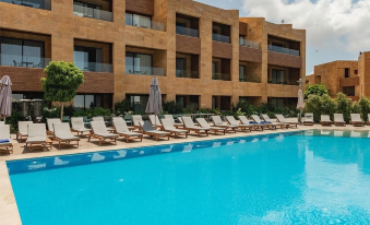 Oakridge Hotel & Spa