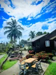Marang Guesthouse Resort Hotel a Rusila