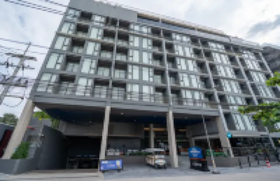 Bluphere Residence by Prop Hopper