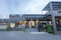 Dlux Samawa Hotel