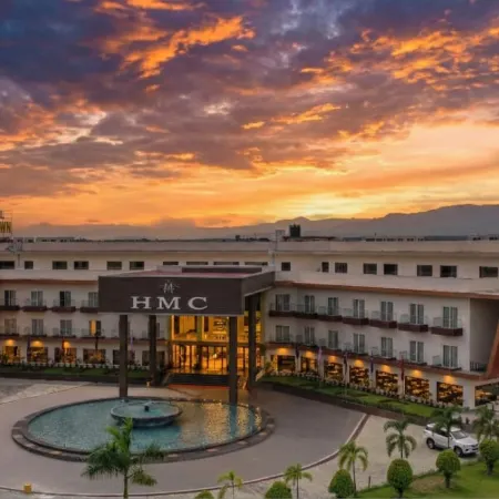 Hotel Mechi Crown