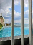 NeO Seaview Condo Pattaya Jomtien Beach - สระว่ายน้ำแบบอินฟินิตี้