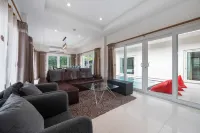 Cozy Breeze Pool Villa Pattaya - 4-Sterne