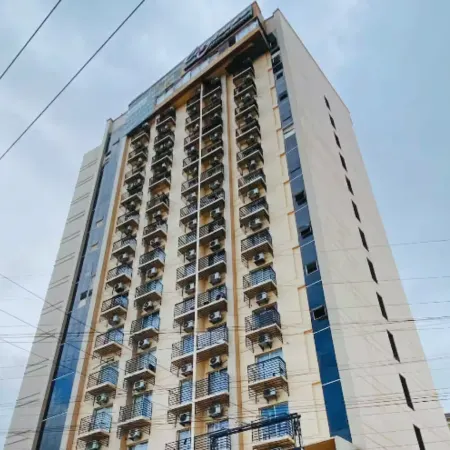 Cityscape Smart Studio w/ 200Mbps WiFi, Pool Access and PS4 near IT Park