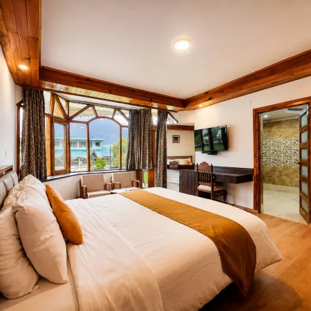 ManuAllaya Resort