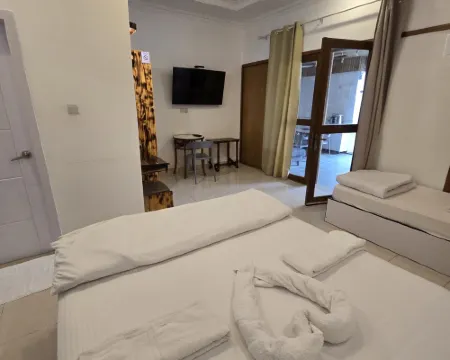 Sun & Surf Thulusdhoo Hotels in Thulusdhoo