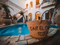 Riad Dar El Caid Palais Siecle XIV Отели в г. Тозеер