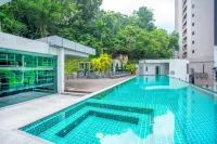 Carlton, Chelsea at Plaza Damas 3, Sri Hartamas by COBNB Hôtels à : Sri Hartamas