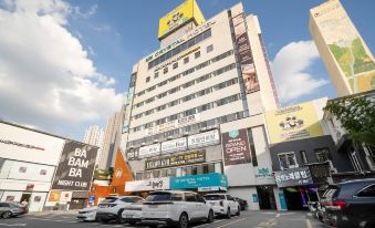 Crystal Hotel