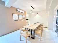 Karpal Singh Drive Seaside Georgetown 4BR-15pax by 3C