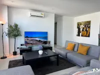 Exclusive Penthouse 3BR-DarlingHarbour/ICC-10mins Sydney Home Furnishings附近的飯店