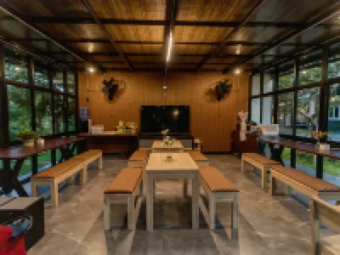 Heal Jai Garden Resort Hotels in Prakhon Chai