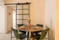 Luxe Apt w/ panoramic views in Heart of Naples - 新規開業