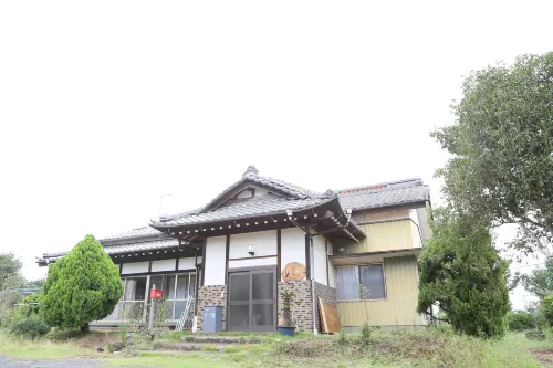 Golden Peach House - พร้อมอาหารเช้า