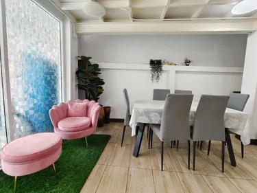 รูปภาพของวิเวียน เฮ้าส์