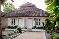 Kenikar Raintree Residence Hotel Hotels in 