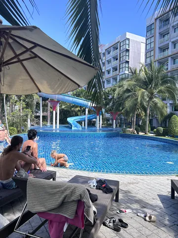 รูปภาพของDusit Grand Parkพูลรีสอร์ทอพาร์ทเมนท์
