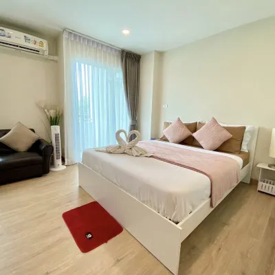 Classy at Bangsaen @The East Ville Bangsaen Отели рядом с достопримечательностью «Университет Бурафа»
