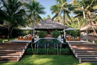 Dolphin Island Fiji