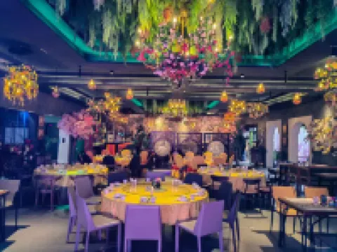 Wealth International Hotel - Zhou Jie Branch - Ikaija Lagos Mohammed Airport Branch Hotels in Lagos