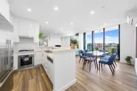 Prime 3BR Apt(Parking)/ICC/DarlingHarbour-10 mins