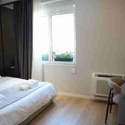 Aquila "D" Hotel Rooms