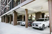PJ Loft Hotel Lopburi - 주차장