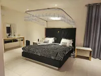 Luxury Villa on Sea View - Swimmingpools