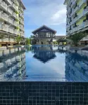Condo Azur Suites Amani A125, near Airport, Netflix, Cozy with Luxurious Pool and Gym