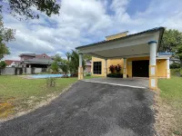 A'Famosa Villa with private pool D'Lagos by BeeStay - maisons de vacances