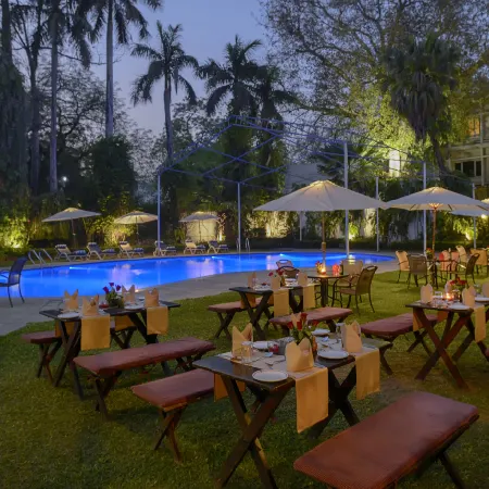 Hotel Clarks Varanasi Ltd