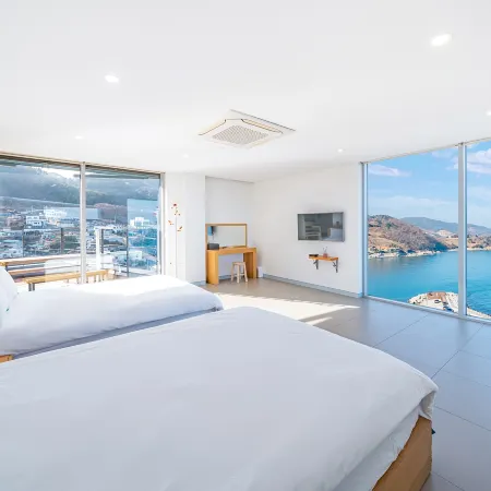 Geoje Thinkhouse