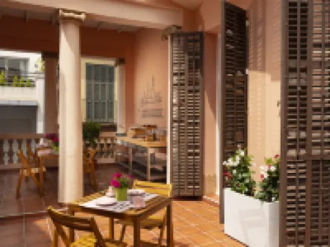 Antonio's Hostal Hotels in Sitges