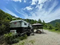 新竹拾階莊園（內灣露營車）