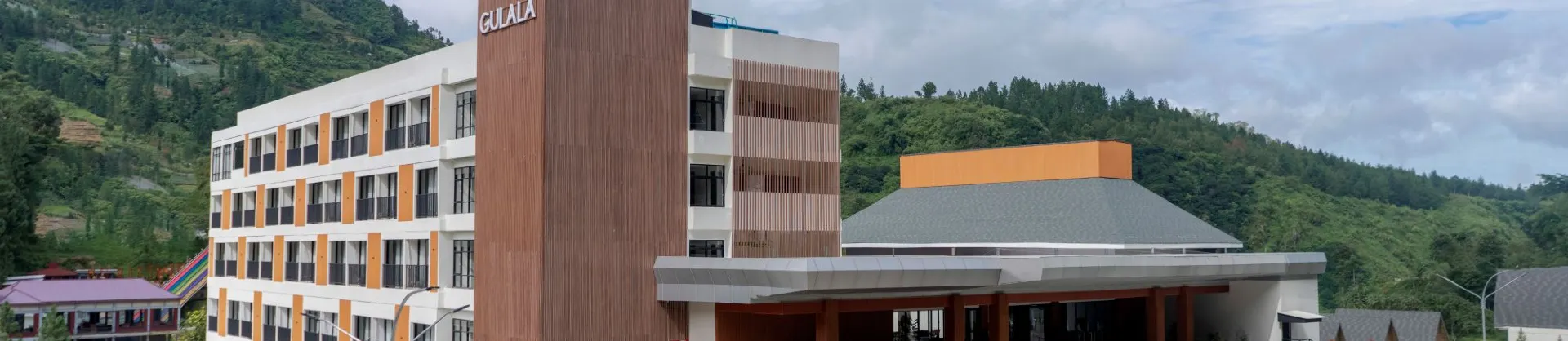 Four-Star Hotels