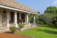 Villa Mayurana by Edwards Collection