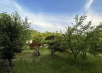 Yufuin Premium Japanese Courtyard Onsen Guesthouse - Bjergudsigt