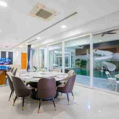 Spacious 7BR VVP31.18 Jomtien Beach 900m | Pattaya Dining/Meeting Rooms