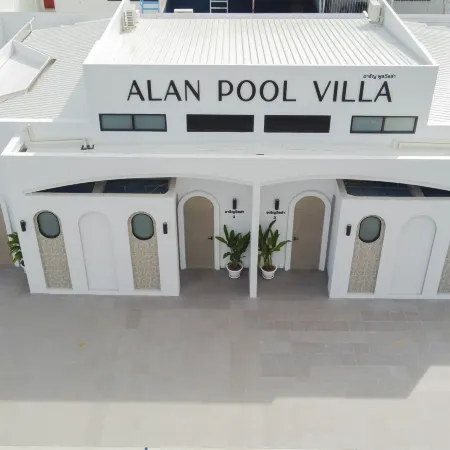 ALAN POOL VILLA