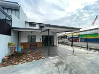 Ruma Junction 370 Ujong Pasir Hotels in 