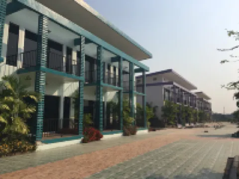 แม่น้ำรีสอร์ท โรงแรมในอำเภอ บางเลน