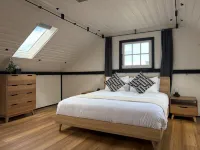 The Podium - Modern Cottage - Central Oatlands
