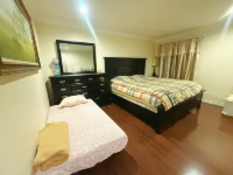 Monterey Park Master Suite | Private Bath | Free Parking