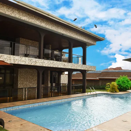 Village Courtyard Hotel